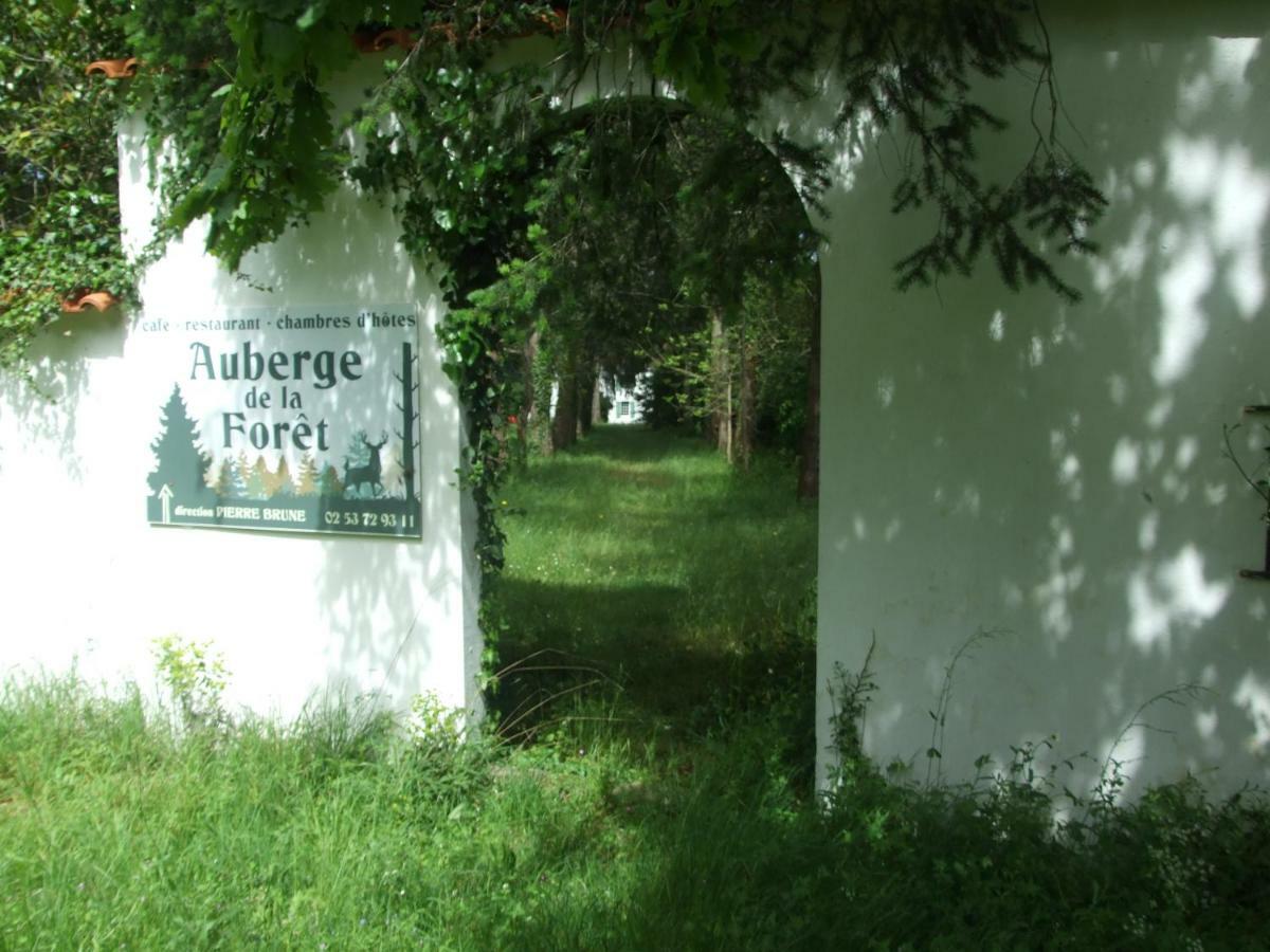 L'Auberge De La Foret Mervent Eksteriør billede